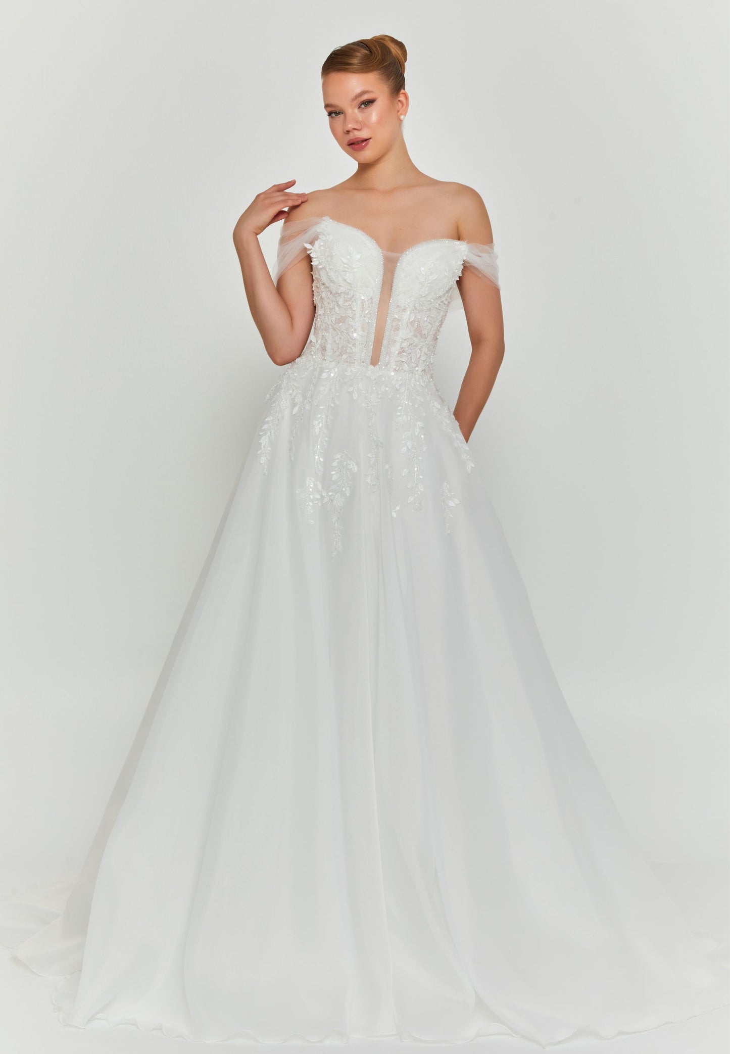 Off Shoulder Maxi Polyester Regular Wedding Dress Unit Price: €210