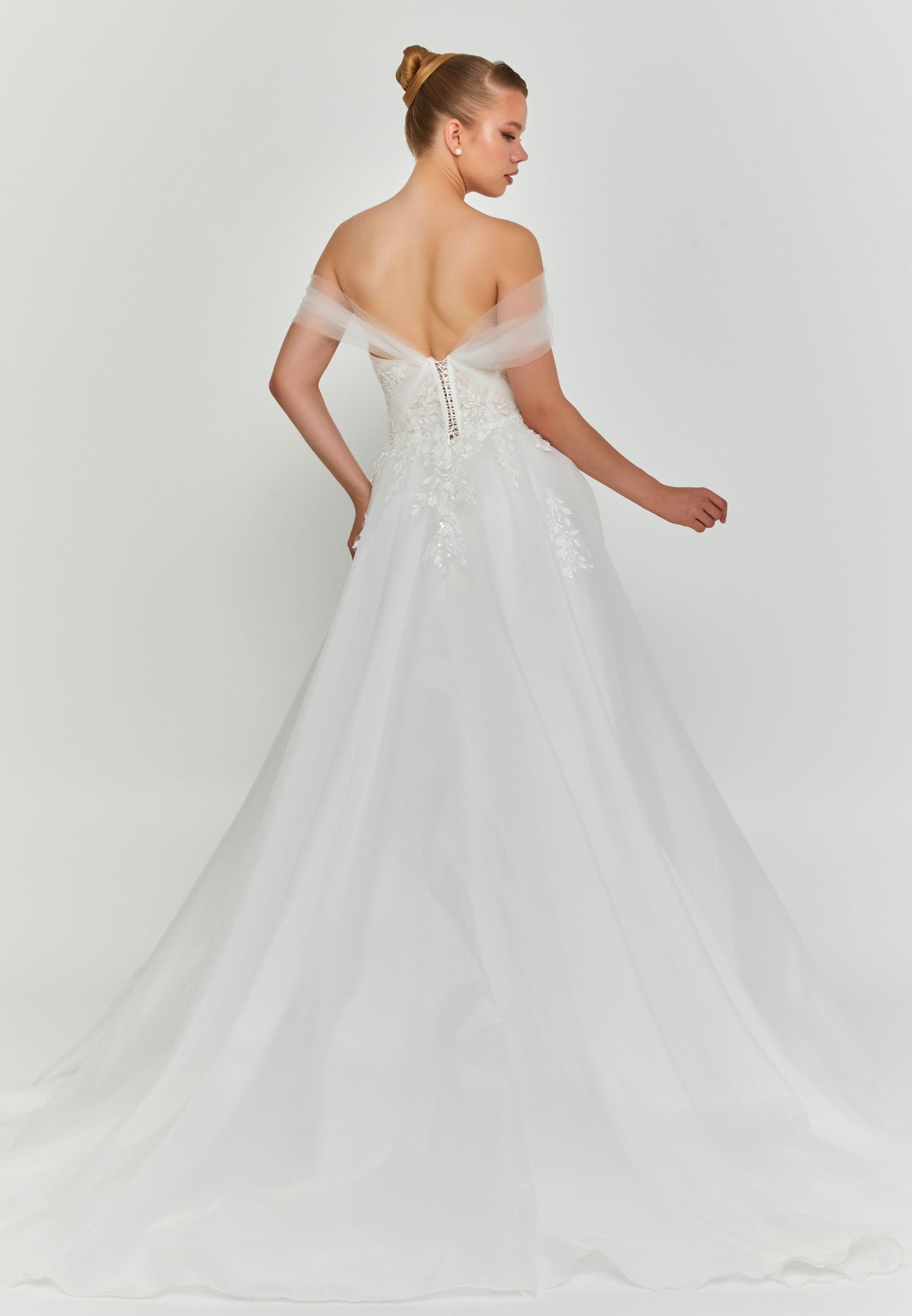 Off Shoulder Maxi Polyester Regular Wedding Dress Unit Price: €210