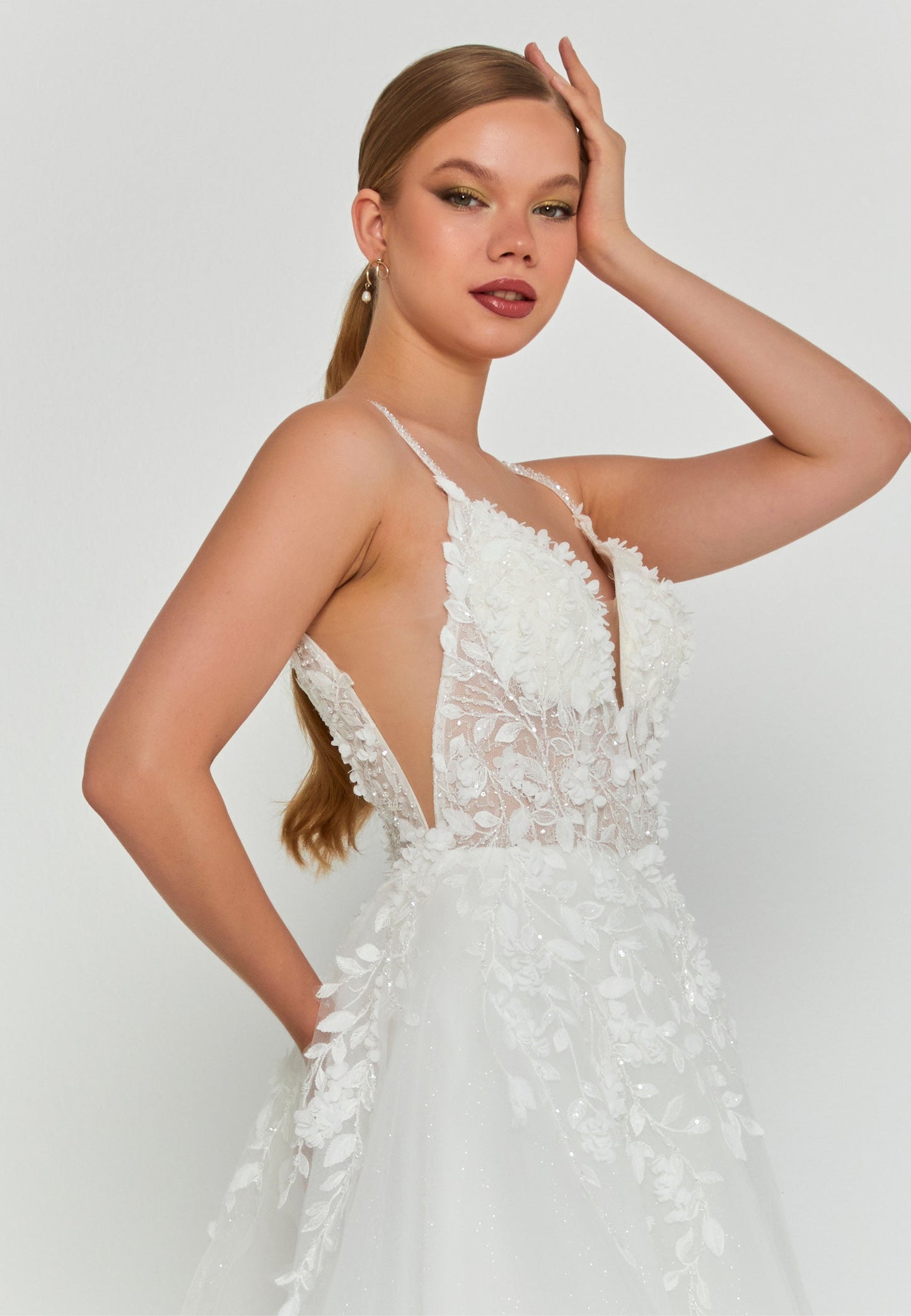 Sleeveless Maxi Tulle Regular Wedding Dress Unit Price: €240