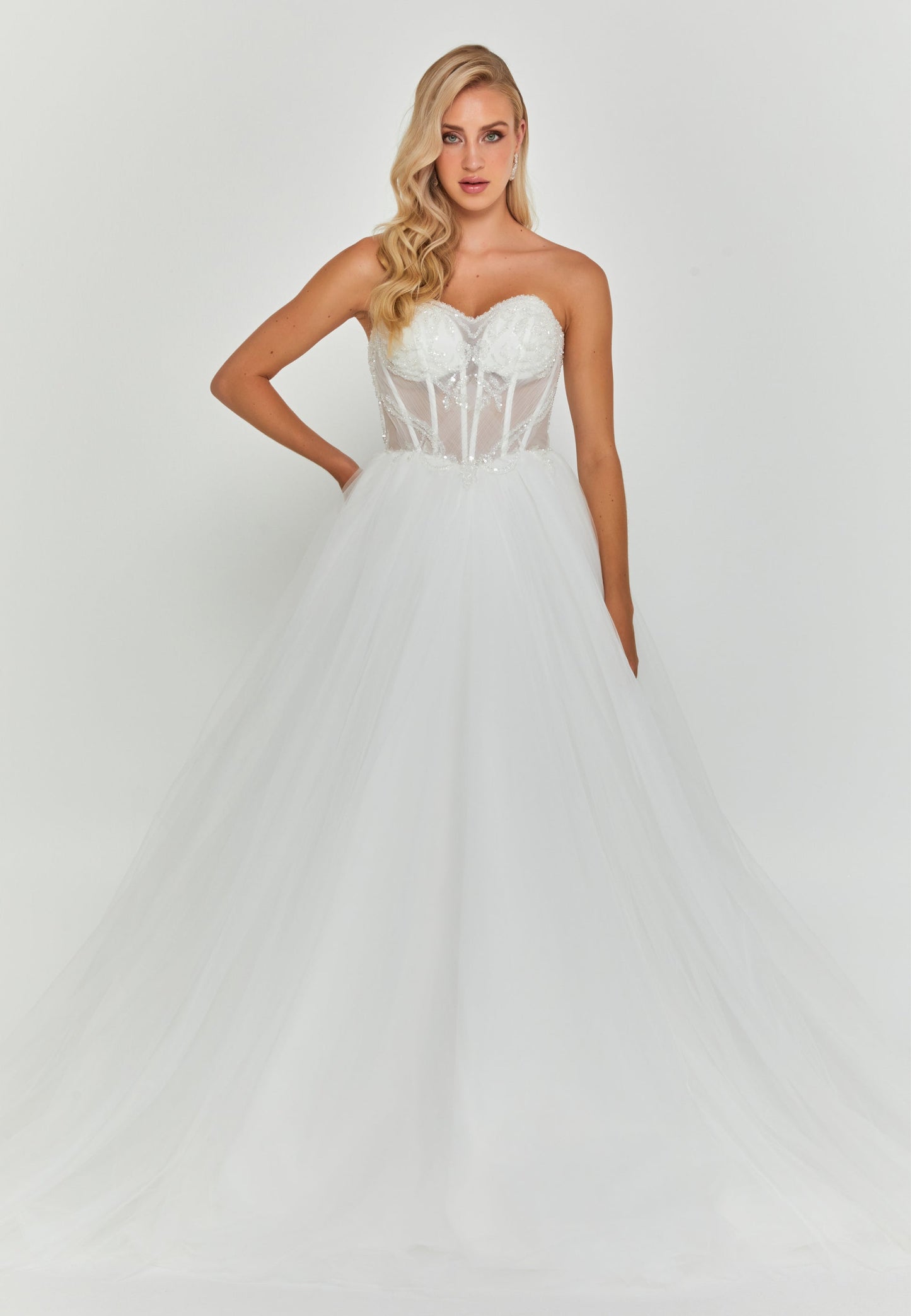Strapless Maxi Tulle Regular Wedding Dress Unit Price: €200