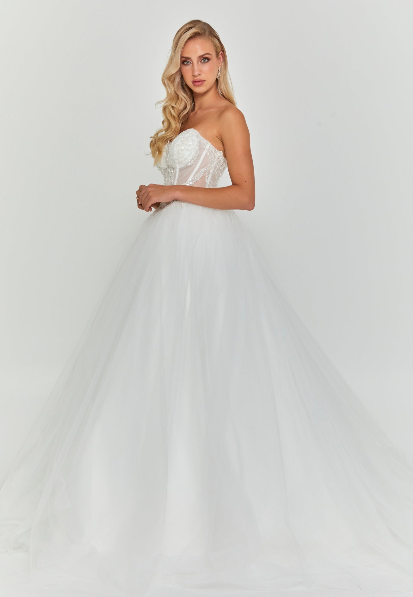 Strapless Maxi Tulle Regular Wedding Dress Unit Price: €200