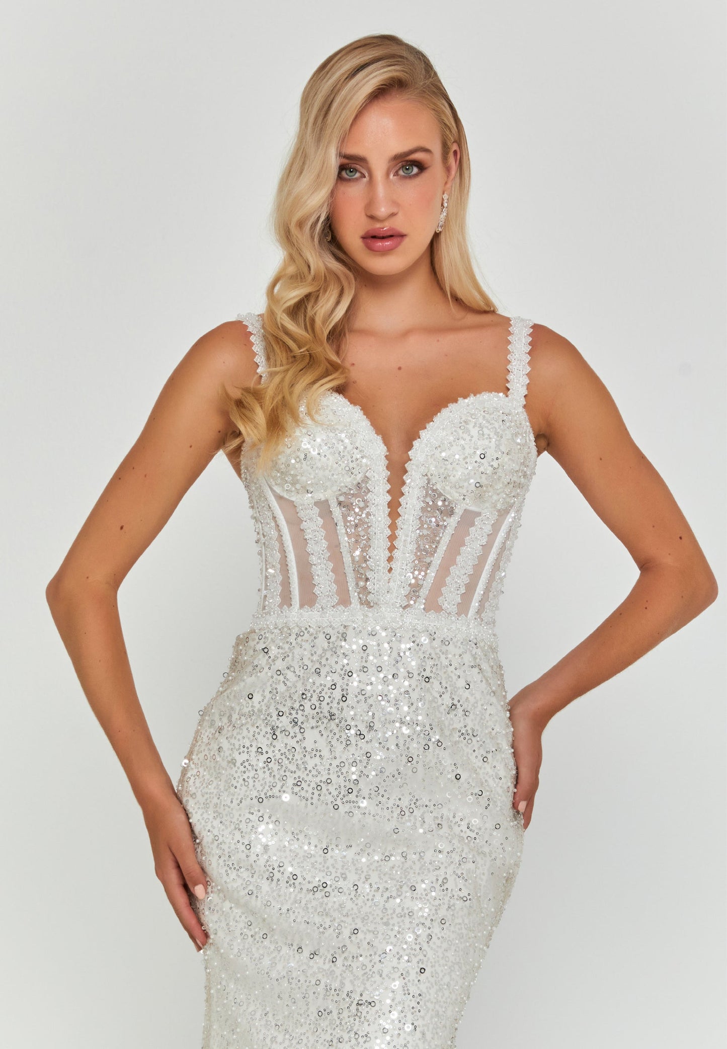 Sleeveless Maxi Tulle Regular Wedding Dress Unit Price: €320