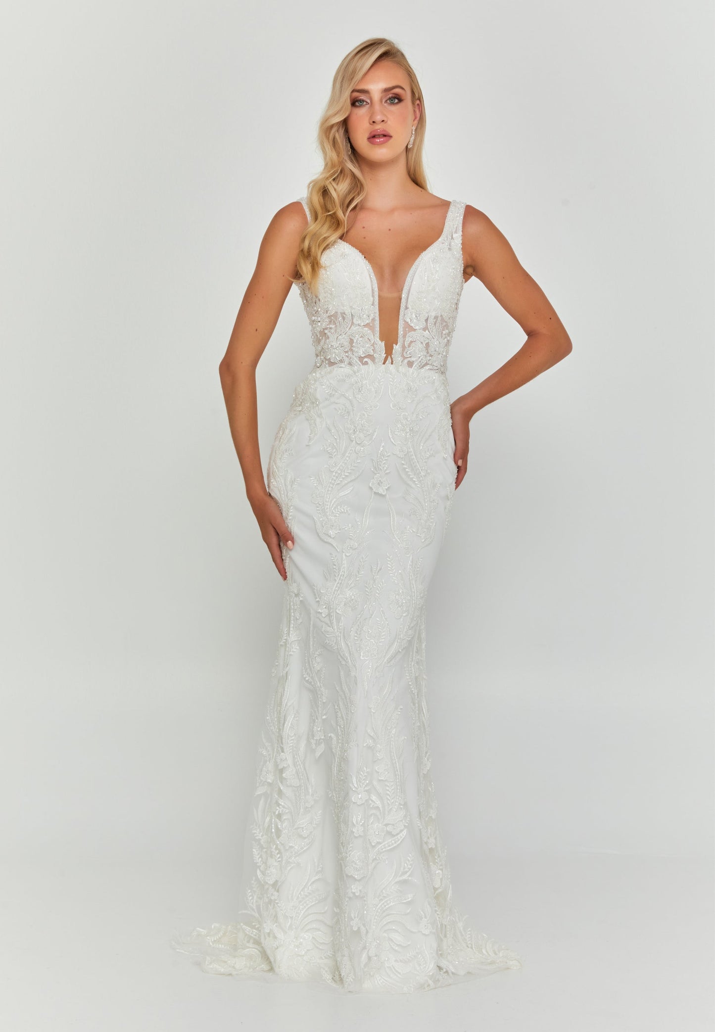 Sleeveless Maxi Tulle Regular Wedding Dress Unit Price: €350