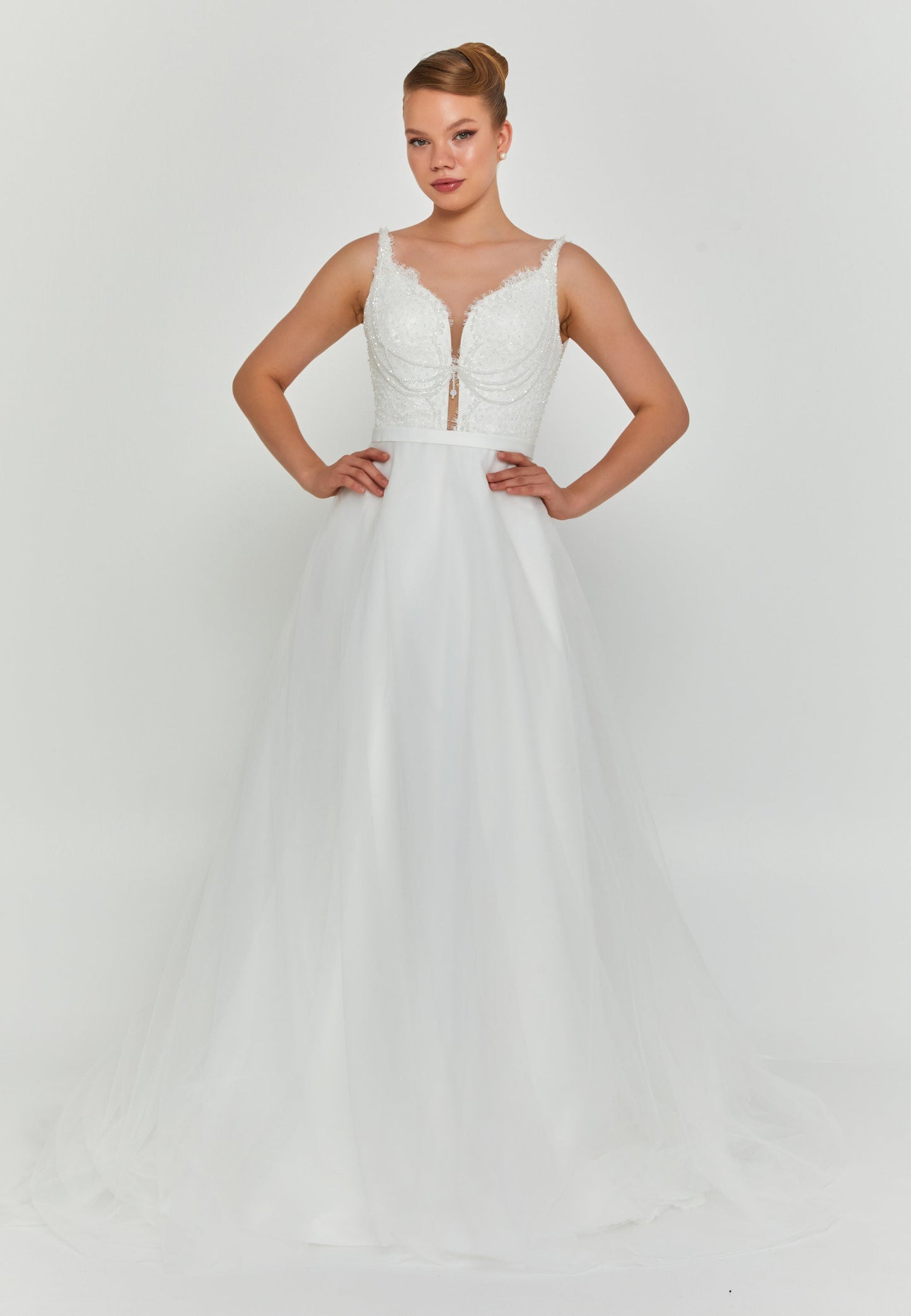 Sleeveless Maxi Tulle Regular Wedding Dress Unit Price: €200
