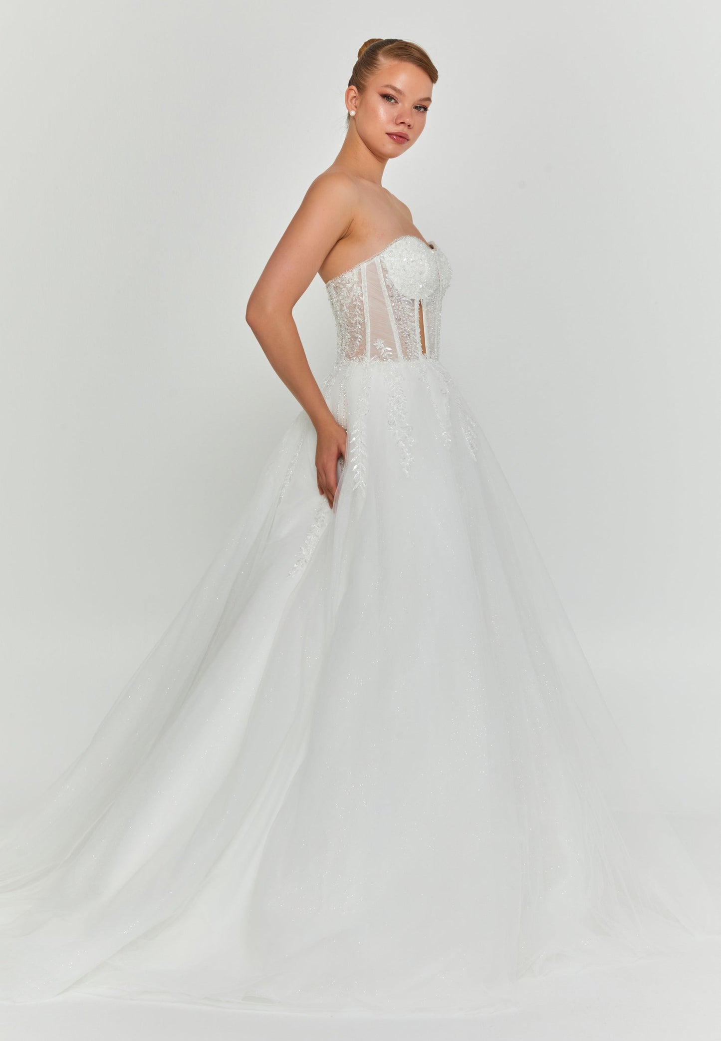 Strapless Maxi Tulle Regular Wedding Dress Unit Price: €200