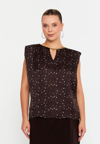 Sleeveless Geometric Plus Size Blouse Unit Price: €23