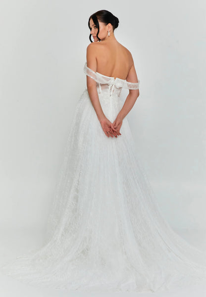 Off Shoulder Maxi Lace Regular Wedding Dress Unit Price: €210