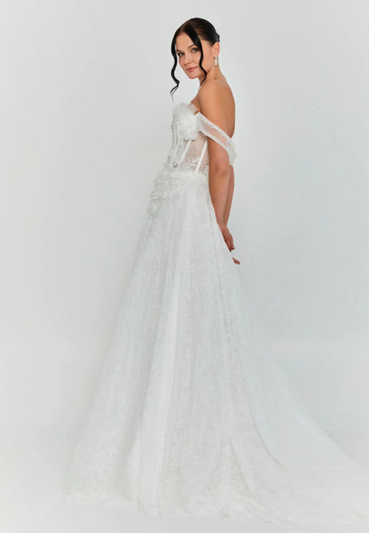 Off Shoulder Maxi Lace Regular Wedding Dress Unit Price: €210