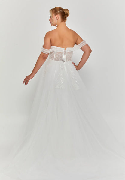 Off Shoulder Maxi Tulle Plus Size Wedding Dress Unit Price: €320