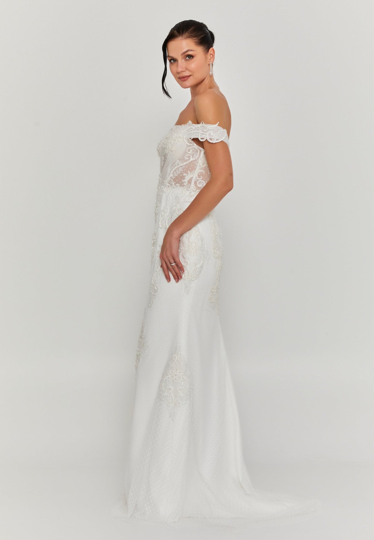 Off Shoulder Maxi Tulle Regular Wedding Dress Unit Price: €300