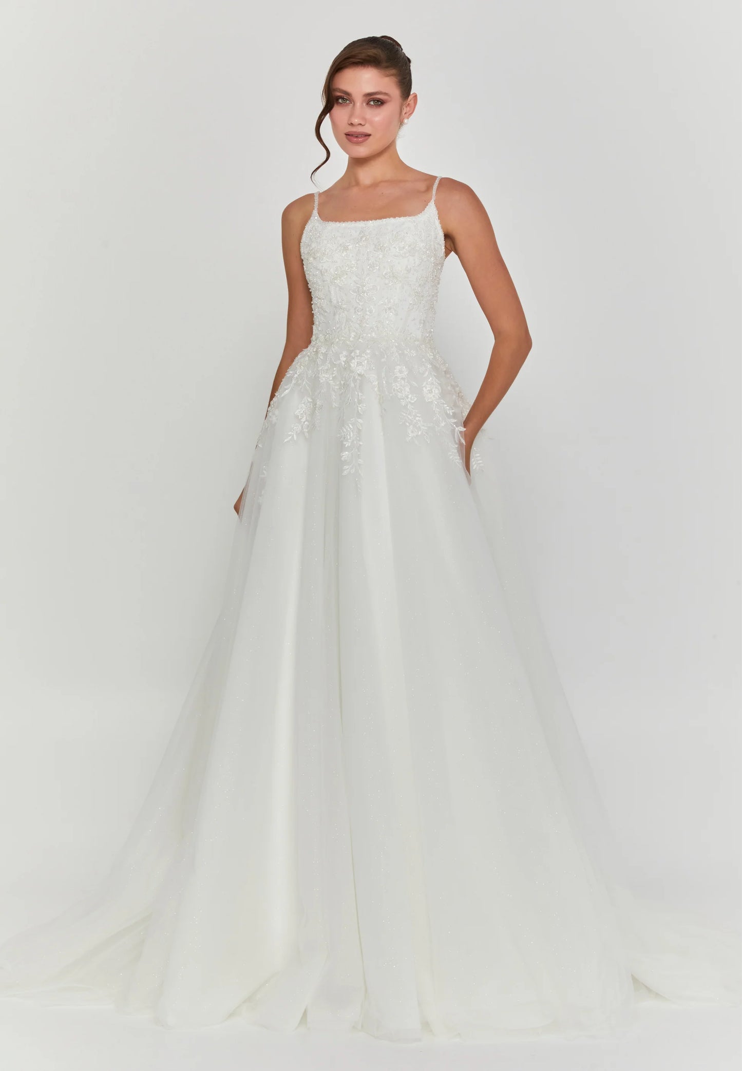Sleeveless Maxi Tulle Regular Wedding Dress Unit Price: €240