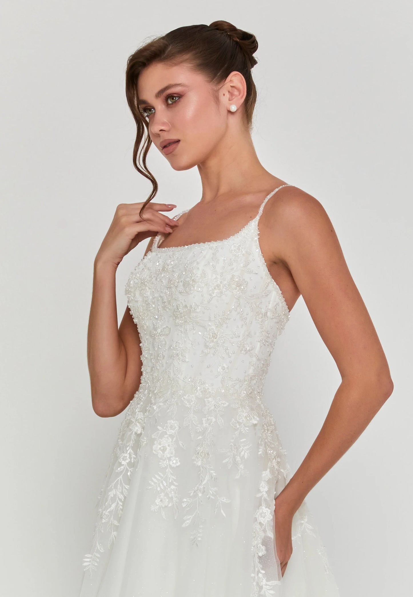 Sleeveless Maxi Tulle Regular Wedding Dress Unit Price: €240