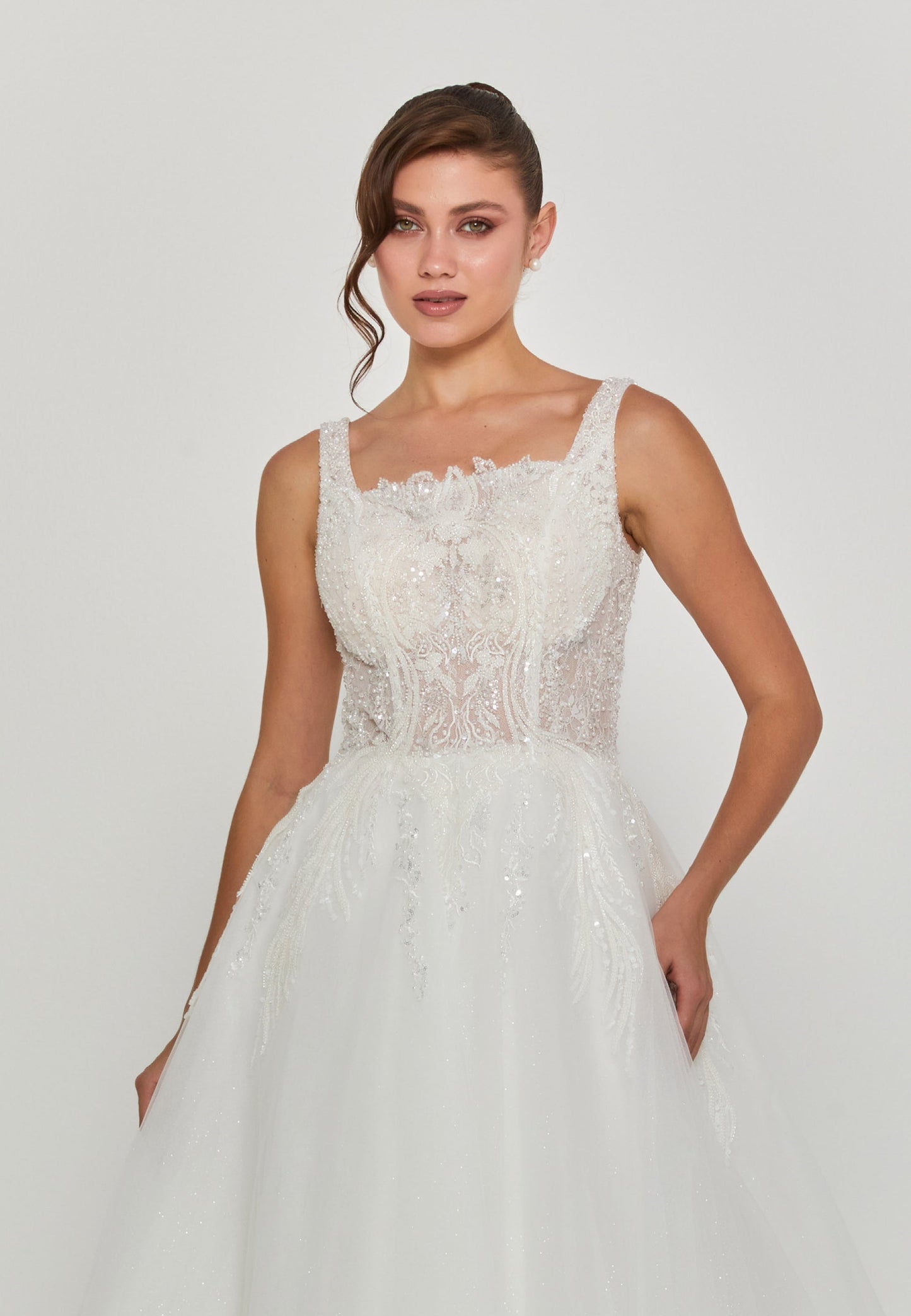 Sleeveless Maxi Tulle Regular Wedding Dress Unit Price: €240