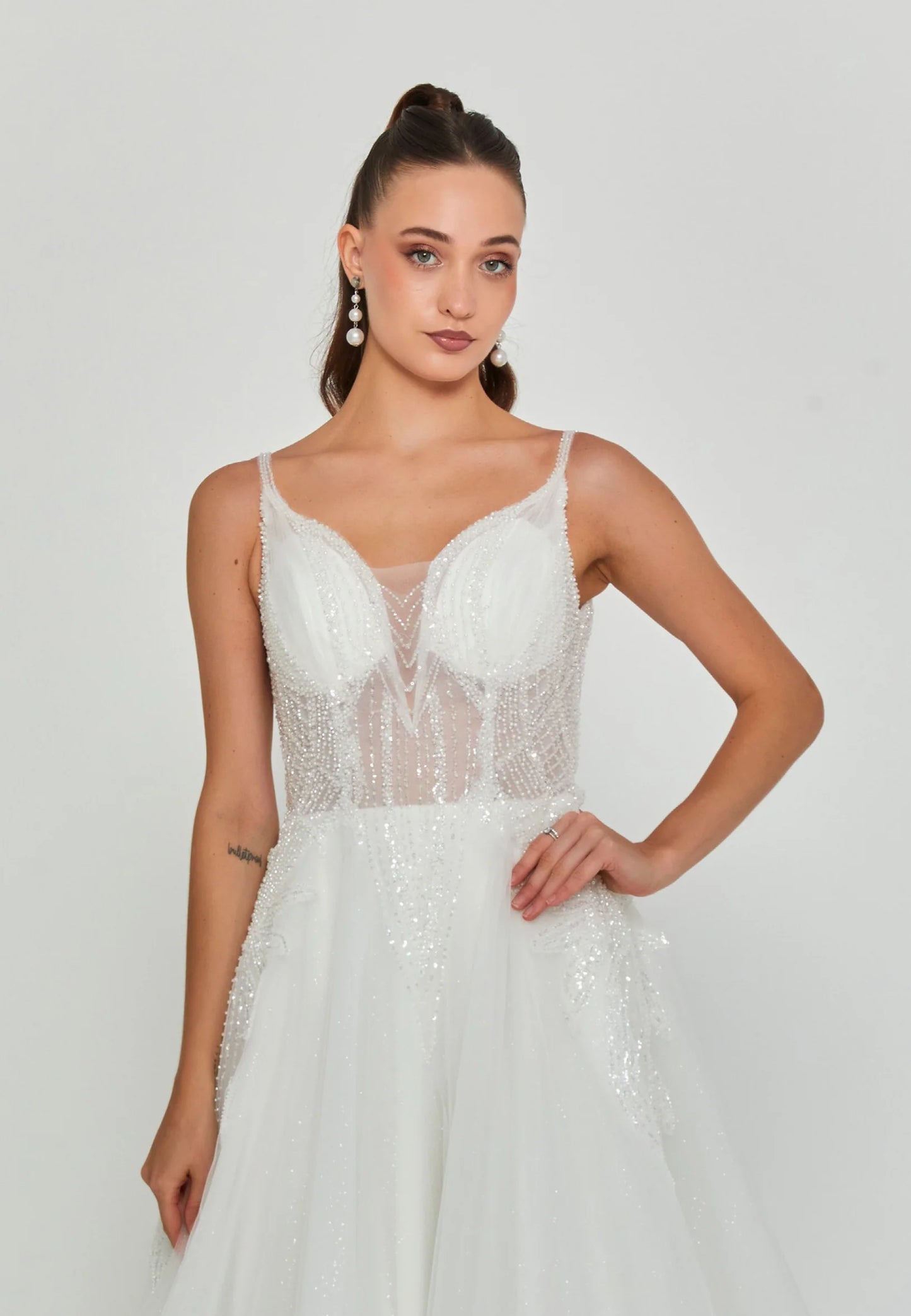 Sleeveless Maxi Tulle Regular Wedding Dress Unit Price: €290