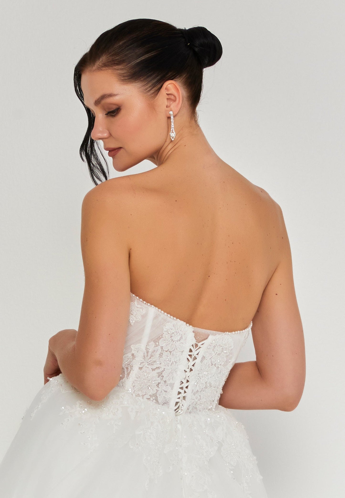 Strapless Maxi Tulle Regular Wedding Dress Unit Price: €195