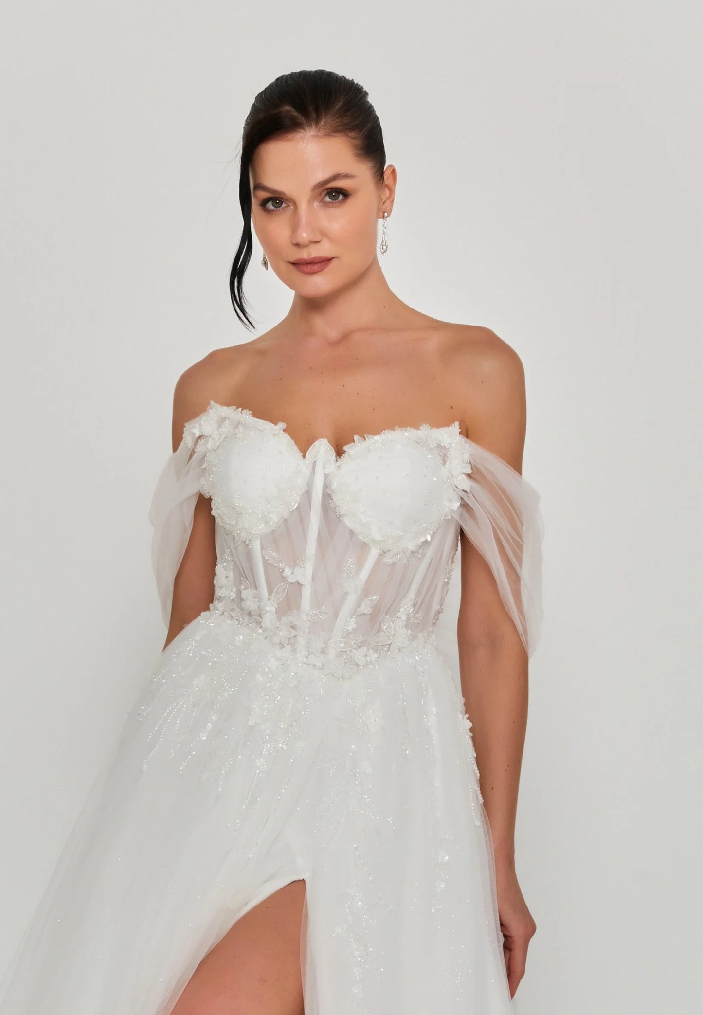 Off Shoulder Maxi Tulle Regular Wedding Dress Unit Price: €200