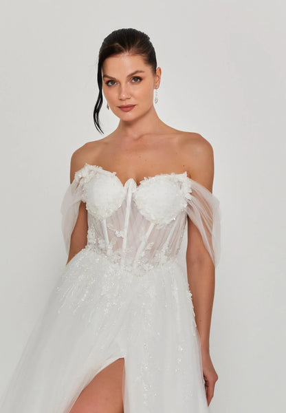 Off Shoulder Maxi Tulle Regular Wedding Dress Unit Price: €200