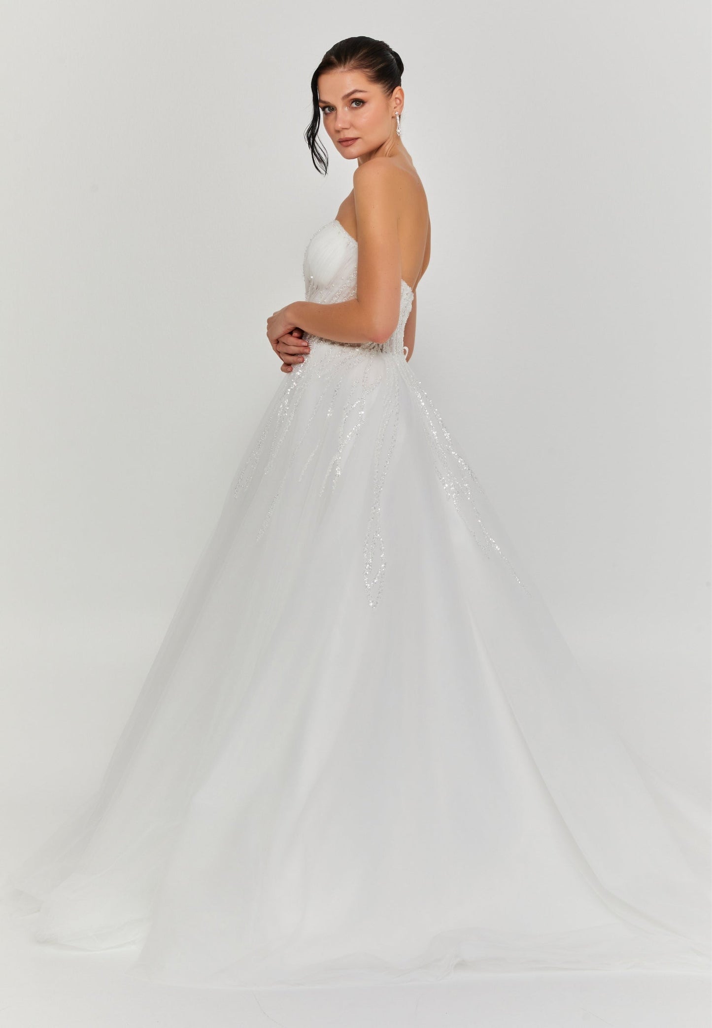 Strapless Maxi Tulle Regular Wedding Dress Unit Price: €335