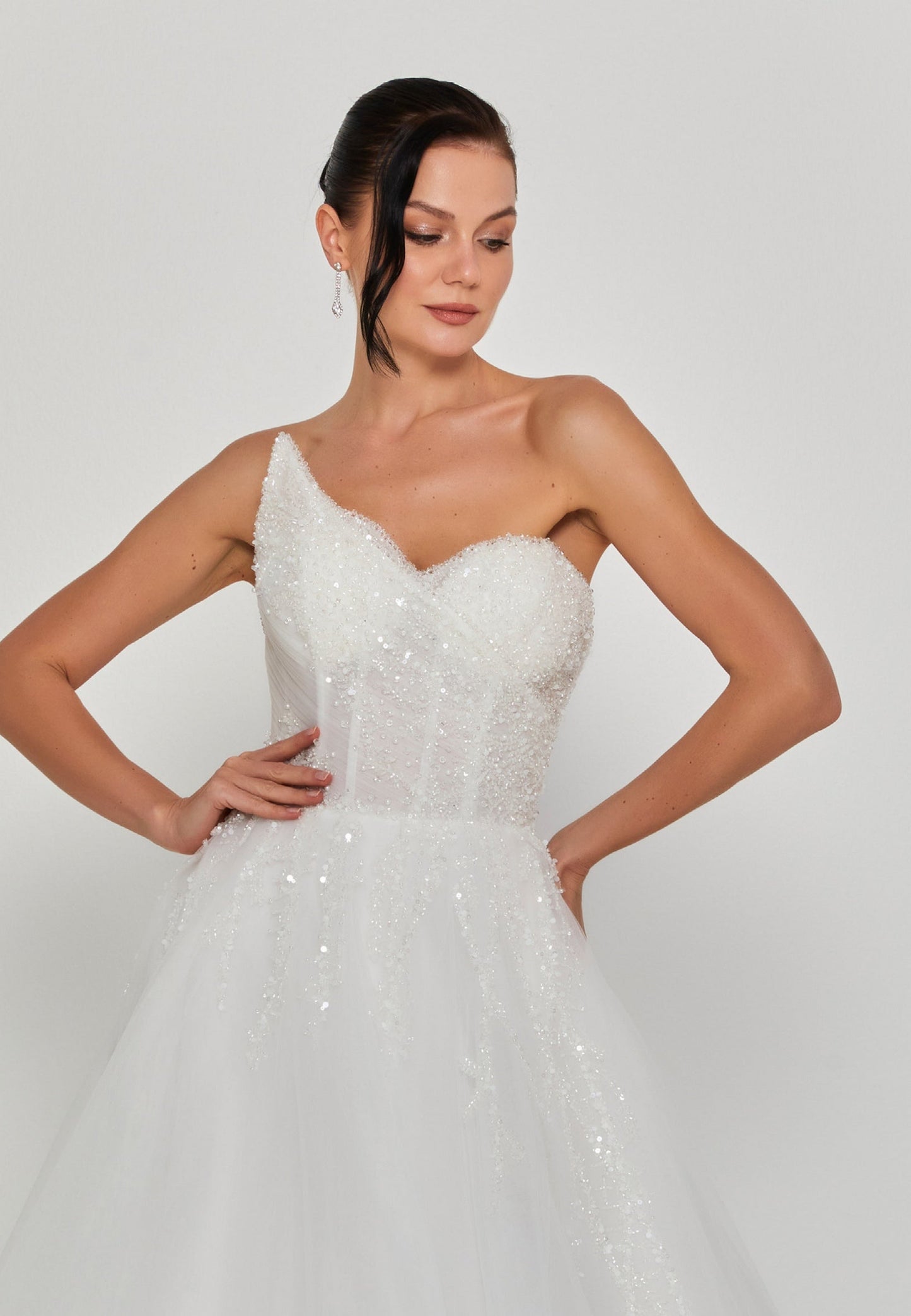 Strapless Maxi Tulle Regular Wedding Dress Unit Price: €335