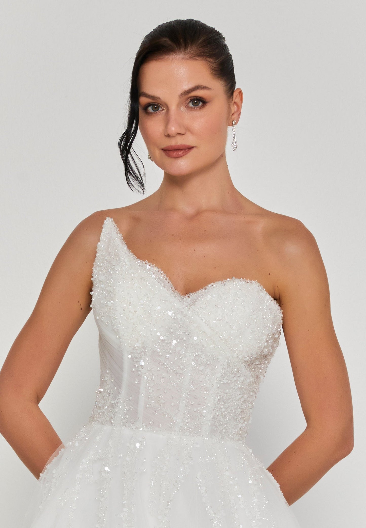 Strapless Maxi Tulle Regular Wedding Dress Unit Price: €335