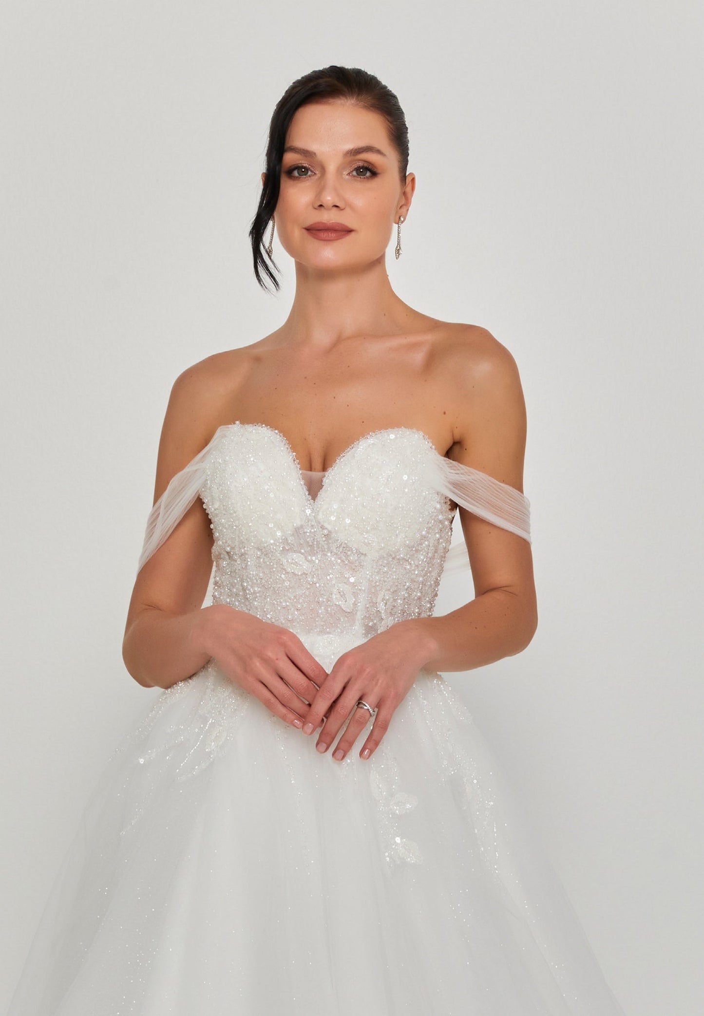 Off Shoulder Maxi Tulle Regular Wedding Dress Unit Price: €200