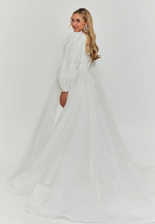 Long Sleeve Maxi Tulle Regular Wedding Dress Unit Price: €340