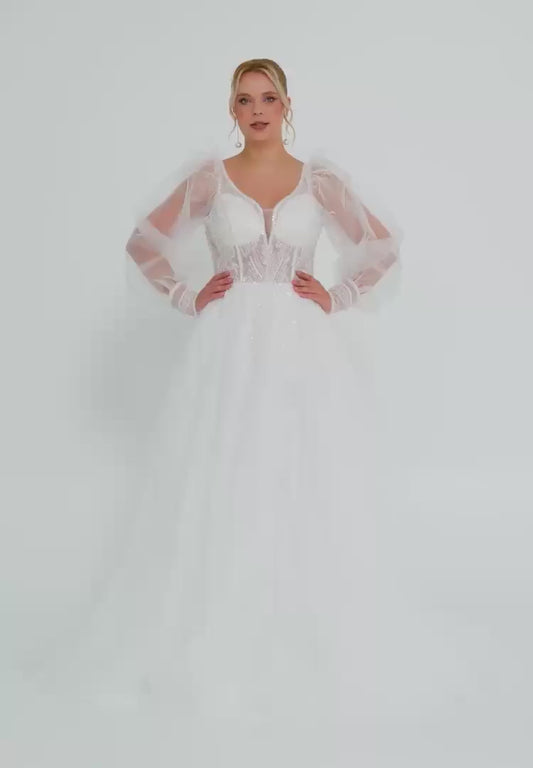 Long Sleeve Maxi Tulle Plus Size Wedding Dress Unit Price: €320