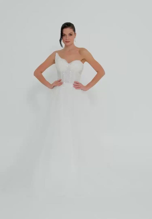 Strapless Maxi Tulle Regular Wedding Dress Unit Price: €335