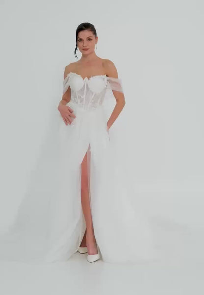 Off Shoulder Maxi Tulle Regular Wedding Dress Unit Price: €200